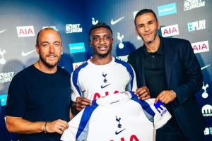 热刺官方：库杜斯将身穿20号球衣征战新赛季