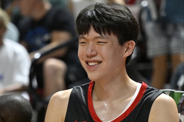 🥰满分10分 给杨瀚森的夏联首秀半场打几分？