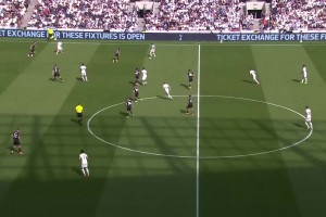 约翰逊球员集锦：跑位飘逸，门前嗅觉出色，具备一定边路突击能力