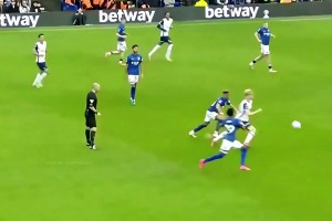 贝里瓦尔球员集锦：技术出色&控球能力强，善于和队友配合